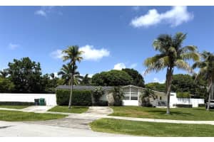 9755 Sw 161st St, Miami
