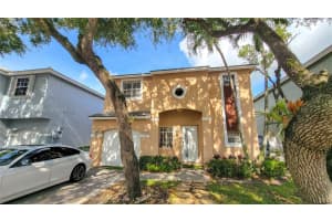 9894 Nw 2nd Ct, Plantation