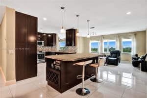215 Se 3rd Ave 501c, Hallandale Beach