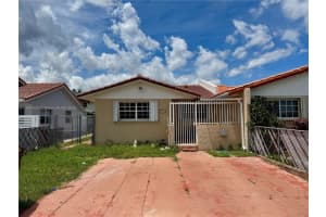 1377 W 38th St 1377, Hialeah
