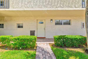 681 S Hollybrook Dr 109, Pembroke Pines