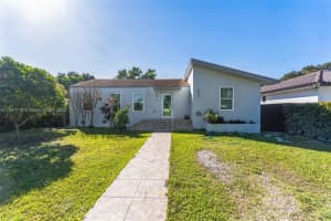248 Carlisle Dr, Miami Springs