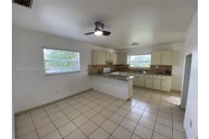 14xx E Lejeune, Hialeah