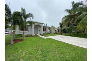 2700 Fillmore St, Hollywood