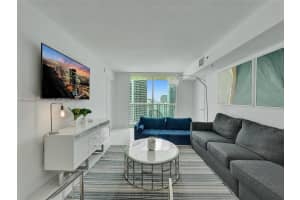 1200 Brickell Bay Dr 3309, Miami