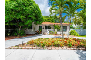 32 Hammond Dr, Miami Springs 32 Hammond Dr, Miami Springs