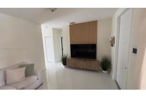 949 Ne 42nd Ave, Homestead