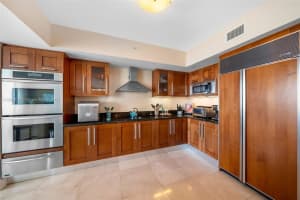 3301 Ne 183rd St 1104, Aventura