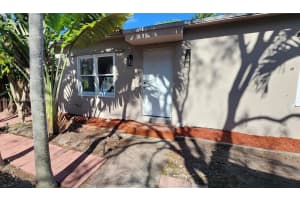 1221 N 58th Ave C, Hollywood