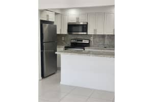 17500 Nw 68th Ave D3010, Hialeah