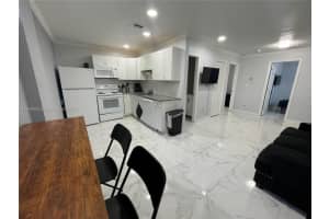 2240 Simms St 1, Hollywood