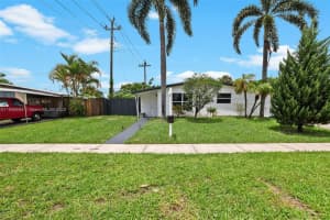 3711 Sw 58th Ave, Davie