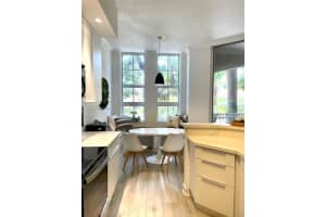 3001 Ne 185th St 123, Aventura