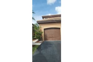 1411 Barcelona Way 1-27, Weston