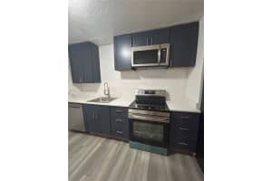 614 Pear St 614, Lakeland