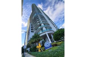 1800 N Bayshore Dr 3808, Miami