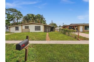 5611 Sw 37th St 1, Davie