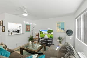 275 Farnham L 275, Deerfield Beach 275 Farnham L 275, Deerfield Beach