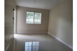 1250 Se 28th Ct 205, Homestead