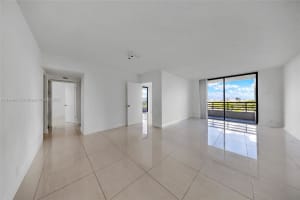 3300 Ne 191st St 801, Aventura