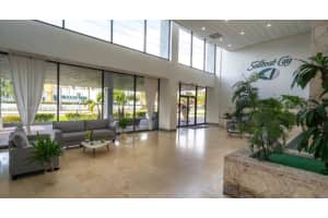 13499 Biscayne Blvd 612, North Miami