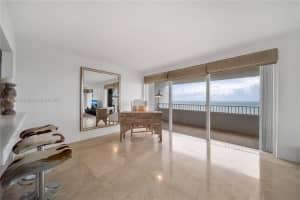 199 Ocean Lane Dr 901, Key Biscayne