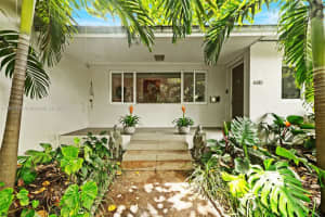 6610 Santona St, Coral Gables