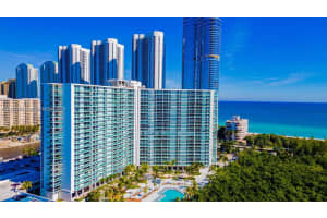 100 Bayview Dr 224, Sunny Isles Beach