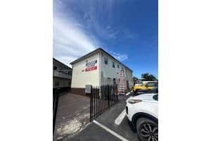 2151 Nw 7th St 5, Fort Lauderdale