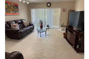 3581 Inverrary Dr 108, Lauderhill