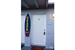 305 Phippen Waiters Rd 1, Dania Beach