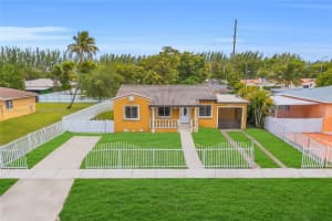 250 E 34th St, Hialeah