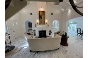 435 Ne 77th St Rd, Miami