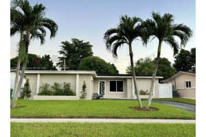 6531 Nw 24th Pl, Sunrise