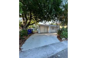 2071 Ne 167th St 2, North Miami Beach