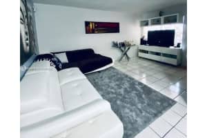 1325 W 68th St 413, Hialeah