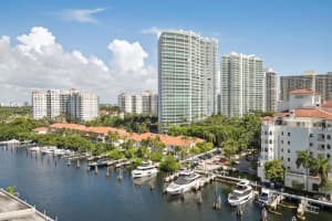 19707 Turnberry Way 12l, Aventura
