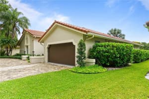 1900 Lakeshore Dr 0, Weston