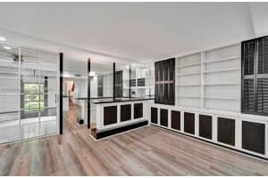 1001 Three Islands Blvd 28, Hallandale Beach