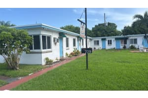 709 Ne 2nd Ct 2, Hallandale Beach
