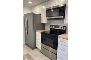 801 Sw 133rd Ter 310k, Pembroke Pines