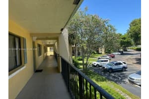 517 Meadows Cir 0, Boynton Beach