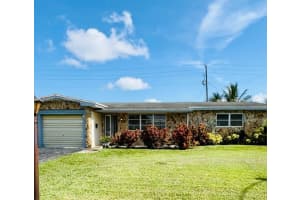 8151 Nw 15th Ct, Pembroke Pines