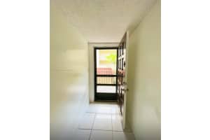 3360 Spanish Moss Ter 204, Lauderhill