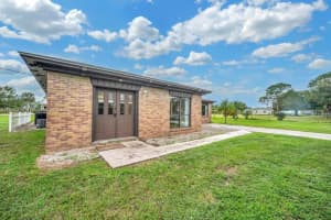 1803 E Easy St, Fort Pierce
