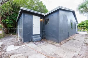 11 Sw 13th Ave 4, Delray Beach