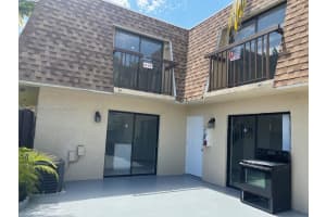 6670 W 24th Ct 17-12, Hialeah