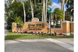 7060 Nw 177th St 100-12, Hialeah