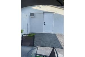 5829 Fillmore St B, Hollywood