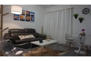 810 7th St 107, Miami Beach